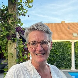 Lia Gommans